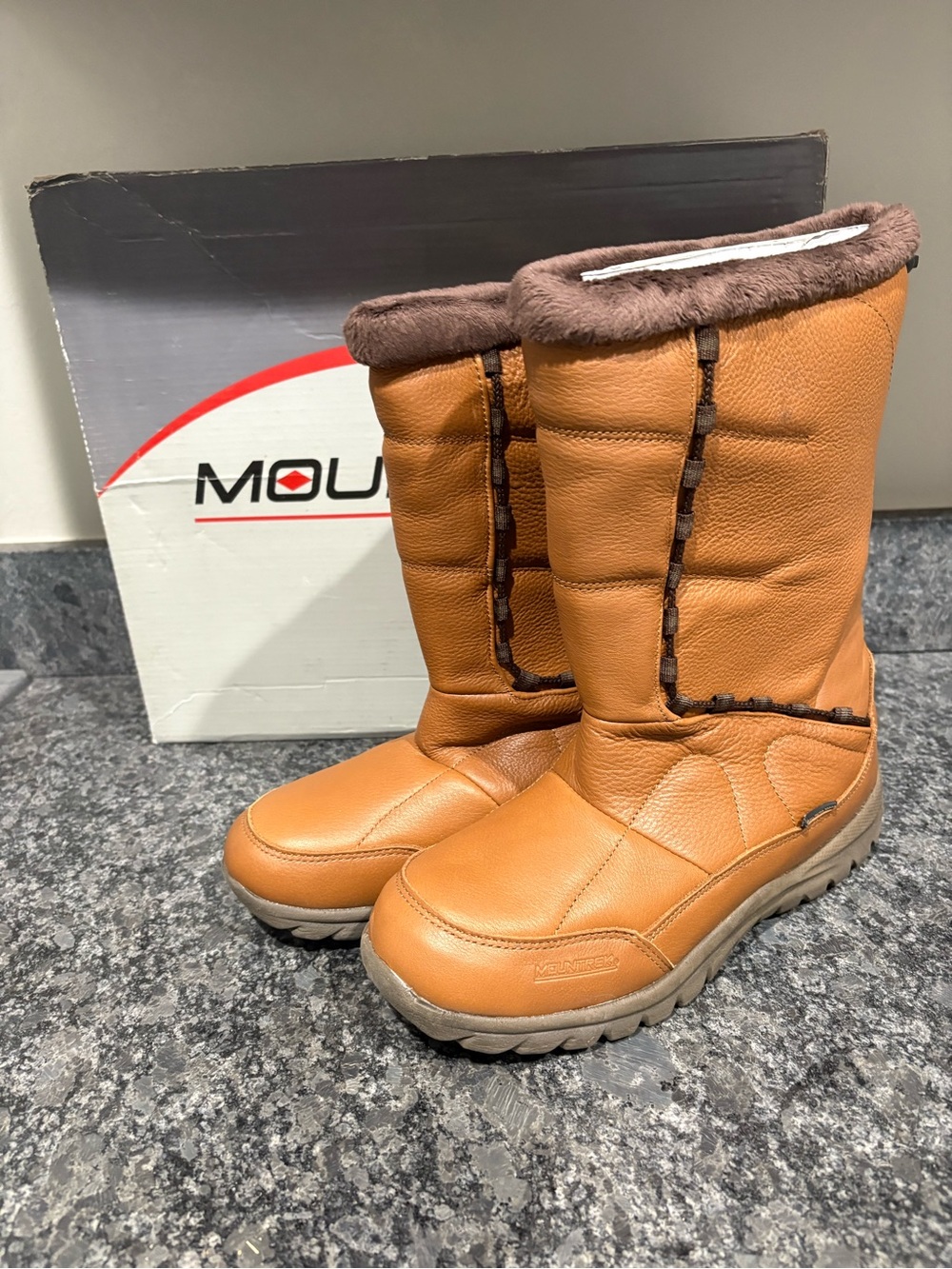 Mountain Trek Women's Winter Rain Boots with Brown Plush Trim, leather, size 9